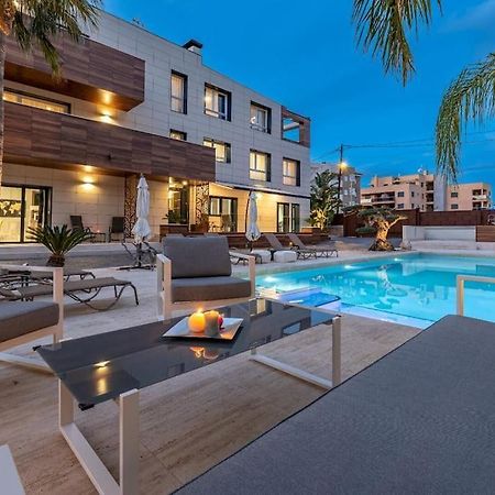 Appartement Lusso E Relax Con Piscina A 2 Minuti Dal Mare à Miami Playa Extérieur photo